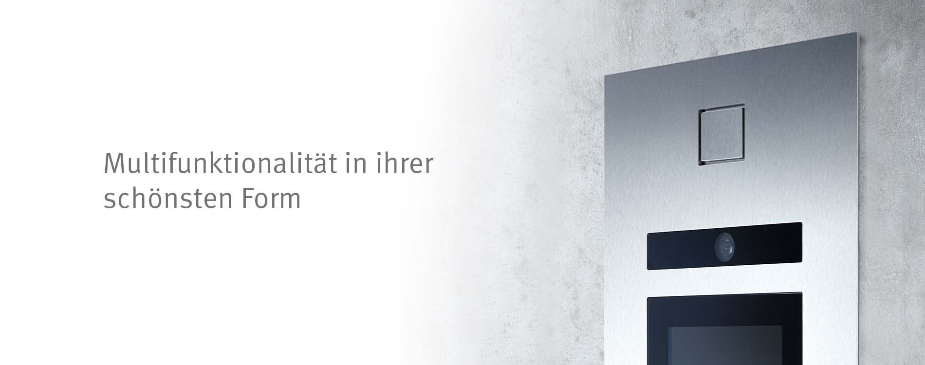 COMFORT Türstation mit Einbaugehäuse auf Betonwand 